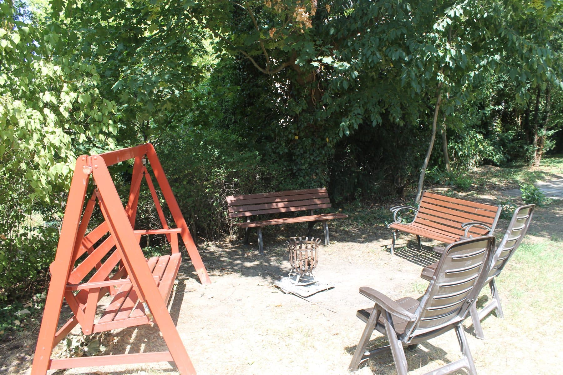 Garten mit Sitzplätzen zum Beisammensein
