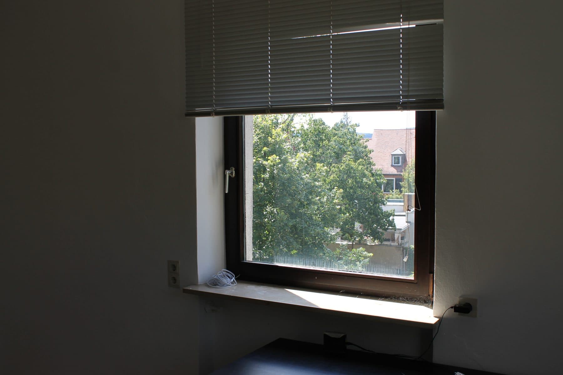 Möbliertes Zimmer im Haus